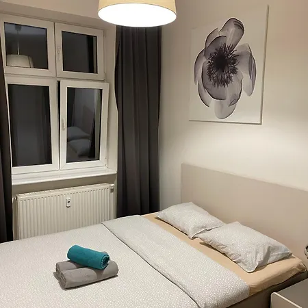 Miramar Studio&flats *