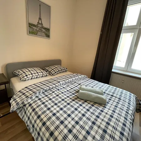 Апартаменты Miramar & Flats *